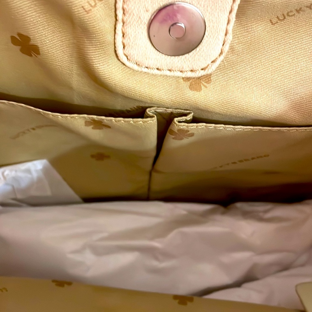 NWT - Lucky Brand ladies over the shoulder hobo bag. - Picture 6 of 7